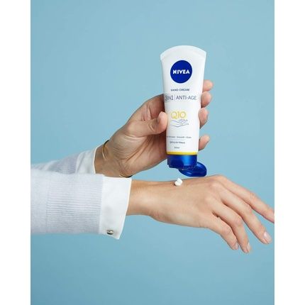 Nivea 3-In-1 Anti-Ageing Q10 Hand Cream 100Ml - Image 3