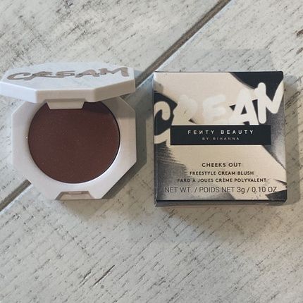 Fenty Beauty By Rihanna Cheeks No.10 Rose Latte Soft Bronzed Nude