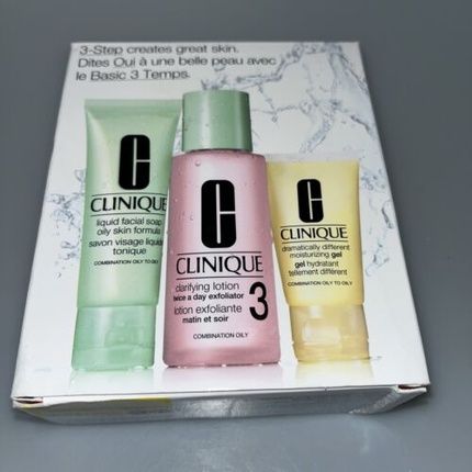 Clinique 3 Step Skincare System Travel Size Set Type 2 Combination/Oily - Image 4