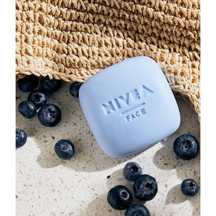 Nivea Naturally Clean Solid Face Cleanser 75G - Image 3