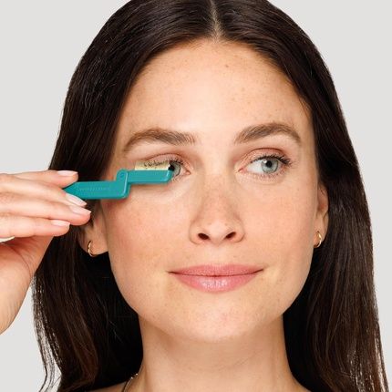 Tweezerman Lashes Set Including Eyelash Curler And Eyelash Comb Christmas Gift Set In Majestic Turquoise Limited Edition - Image 3