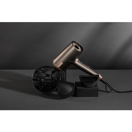 Remington One Dry & Style Compact Hair Dryer 2000W With 4 Specially Designed Styling Accessories