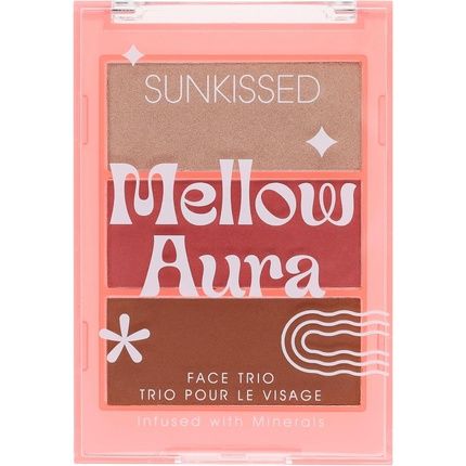 Sunkissed Mellow Auro Makeup Palette With Highlighter, Blush, And Bronzer Shades For On-The-Go Touch Ups