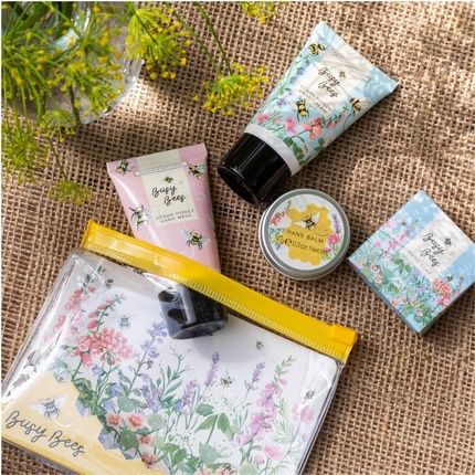 Heathcote & Ivory Busy Bee'S Mini Hand Care Set Hand Cream 30Ml Hand Wash 30Ml Hand Soak 30G Hand Balm 9G - Image 3