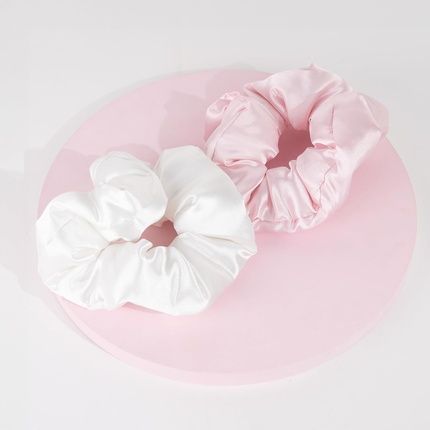 Brushworks Large Cloud Scrunchies Pink & White - Pack Of 2 - Image 3