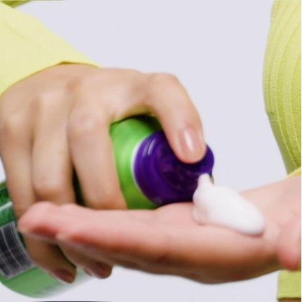 Bed Head By Tigi Foxy Curls Curly Hair Mousse Strong Hold 250Ml - Image 3