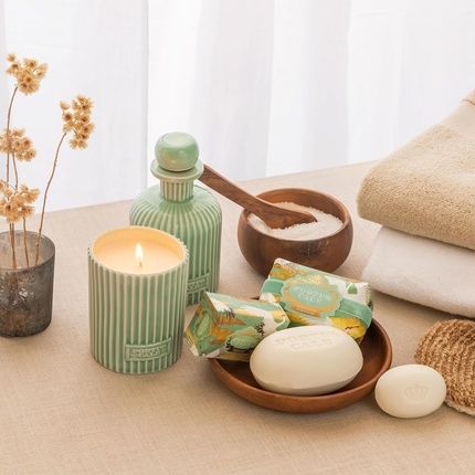 Scented Soap White Crane 150G With Luxury Fragrances Of Yuzu Vetiver Mandarina