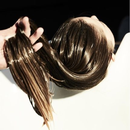 Fekkai Brilliant Gloss Multi-Tasker 3.4 Oz - Transforms Hair With 4X Shine - Image 3