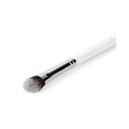 T4B Ilu Mu 409 Large Eyeshadow Makeup Brush With Synthetic Flexible Taklon Bristles 16Mm