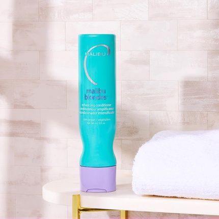 Malibu Blondes Enhancing Conditioner - Image 3