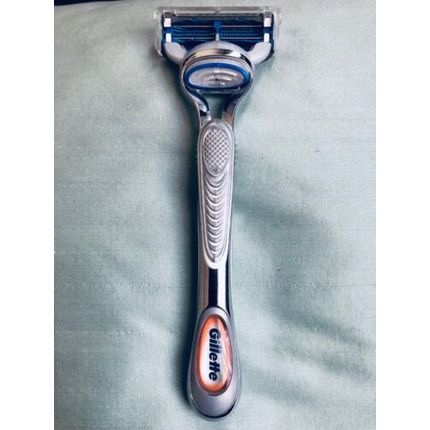 Gillette Skinguard Sensitive Skin Shaving Razor + Blade - Image 3
