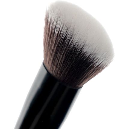 Brushworks No. 7 Angled Blush Brush - Image 3
