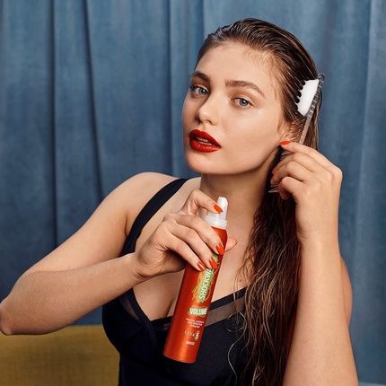 Wella Shockwaves Duo Volume Mousse And Ultra Strong Power Hold Hairspray
