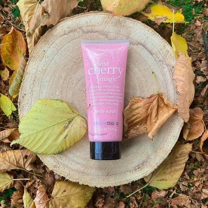 Treaclemoon Wild Cherry Magic Body Scrub 225Ml - Uk Version