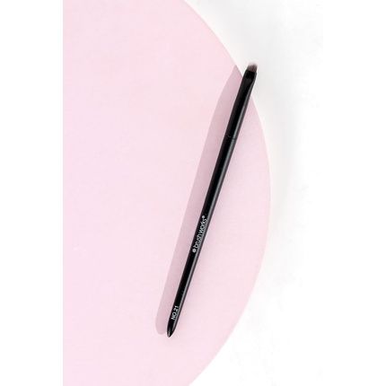 Brushworks No. 21 Precise Brow Brush - Image 3