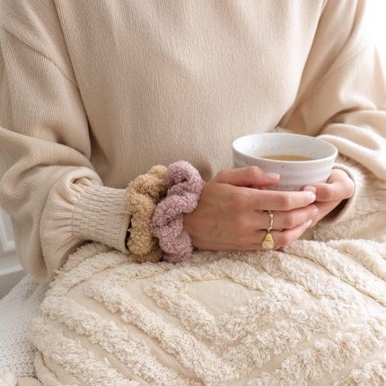 Invisibobble Scrunchie Teddy Hair Tie Plush Scrunchie - Image 3