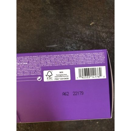 Clinique Smart & Smooth De-Aging Trio Set - Image 3