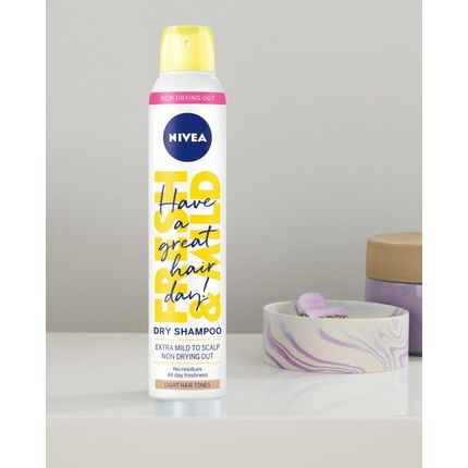 Nivea Dry Hair Shampoo With Light Shades 200Ml - Image 3
