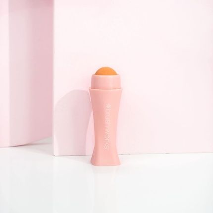 Brushworks Oil Absorbing Roller - Image 3