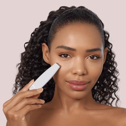 Geske Smartappguided Microcurrent Face Lift Pen 6 In 1 Anti-Aging Device - Image 3