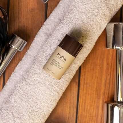 Ahava Men Age Control Moisturizing Cream With Spf15 50Ml - Image 3