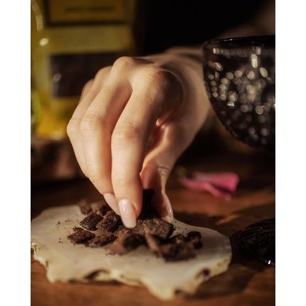 Muattar Mumtaz Oudh Wood Bakhoor Incense 250G 0.55 Lb - Image 3