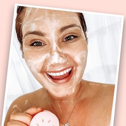 The Vintage Cosmetic Company Exfoliating Face Sponge With Silicone Bristles Gentle On Skin Skincare Accessory Pink Design