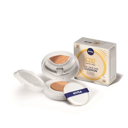 Q10 Plus Anti Age 3 In 1 Skin Care Cushion 01 Light Medium 15G