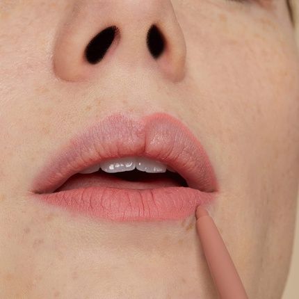 By Terry Hyaluronic Lip Liner Pencil Defines The Lips Creamy Hydrating Formula Intensely Pigmented Long-Lasting Coverage Vegan Sexy Nude 0.05Oz - Image 3