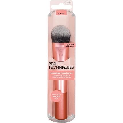 Real Techniques Seamless Complexion Makeup Brush For Liquid And Cream Foundations And Brightening Concealer Makeup Brush - Image 3