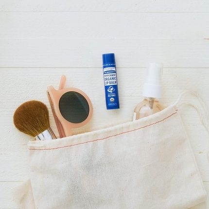 Dr Bronner'S Peppermint Lip Balm With No Synthetic Ingredients And Organic Oils 4G - Image 3