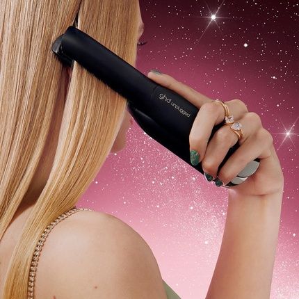 Ghd Unplugged Gift Set 2023