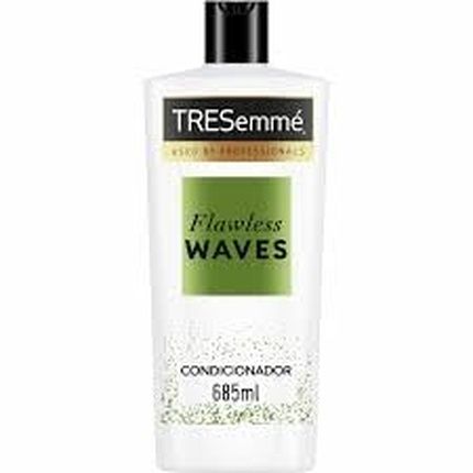 Tresemme Flawless Waves Pro Collection Shampoo And Conditioner Set 685Ml - Image 3