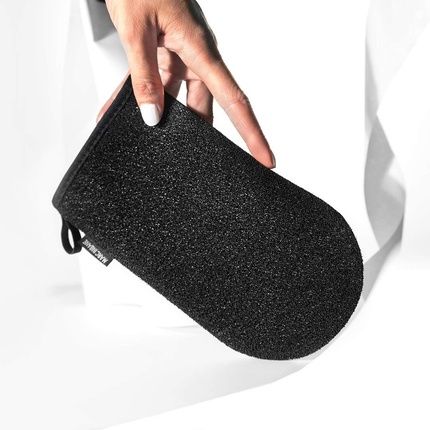 Marc Inbane Exfoliating Mitt Black - Image 3
