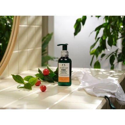 Vitamin C Glow Revealing Liquid Peel 100Ml