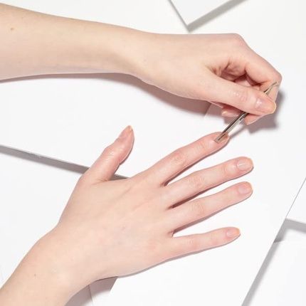 Tweezerman Mini Manicure Kit - Image 3