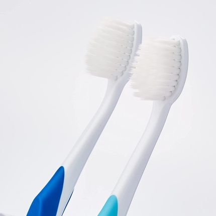 Sensodyne Sensitive Multicare Expert Toothbrush Soft - Pack Of 2 - Image 3