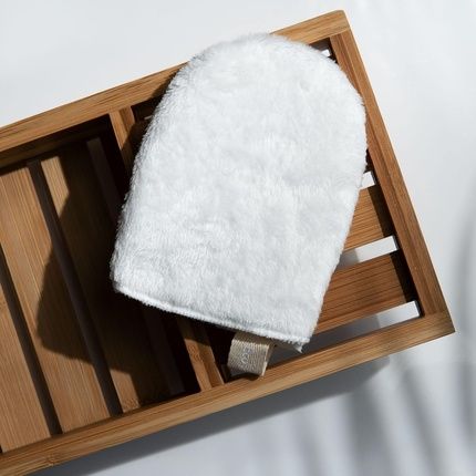 So Eco Cleansing Face Mitts White - Image 3