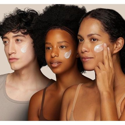 Clinique Moisture Surge Sheertint Hydrator Spf25 Universal Shade 3 Light Medium 40Ml - Image 3