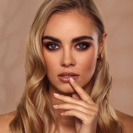 Eveline Cosmetics Choco Glamour Liquid Lipstick - Glossy Finish - Image 3