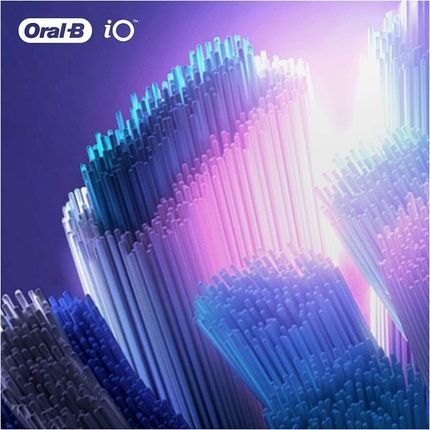 Oral-B Io Ultimate Clean Electric Toothbrush Head Twisted & Angled Bristles For Deeper Plaque Removal 4 Toothbrush Heads White - Image 3