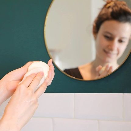 Comme Avant Natural And Solid Organic Makeup Remover With Jojoba Oil 40G