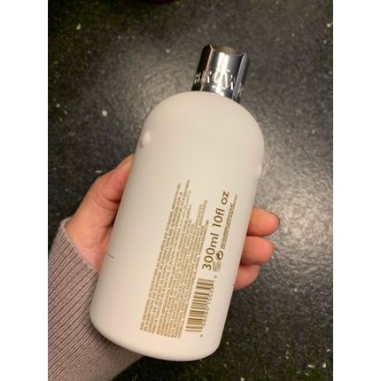 Molton Brown Milk Musk Bath & Shower Gel 300Ml