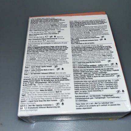 Clinique 3 Step Skincare System Travel Size Set Type 2 Combination/Oily - Image 3