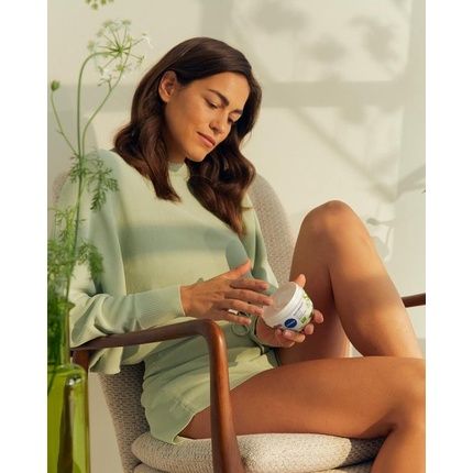 Nivea All Purpose Cream Naturally Good Aloe Vera Body Lotion 200Ml - Image 3