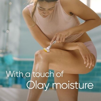 Gillette Venus Comfortglide Coconut Razor Blades For Women 3 Razor Blade Refills With 2 Flexible Gel Bars With A Touch Of Olay Moisture