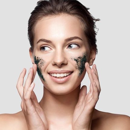 Freeman Feeling Beautiful Polishing Charcoal And Black Sugar Gel Mask And Scrub 175Ml - Image 3