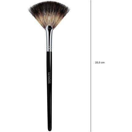 T4B Lussoni Pro 600 Professional Makeup Brush Natural Bristle Fan Brush For Blush And Highlighter - Black