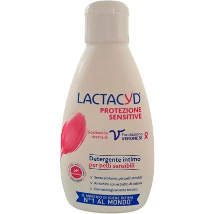 Lactacyd Intimate Wash Sensitive With Natural Lactic Acid And Cotton