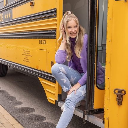 Invisibobble Slim Hair Ties Retro Dreamin' In Playful Rose For Girls And Women - Image 3